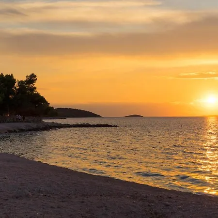 Bago * Rogoznica (Sibenik-Knin)